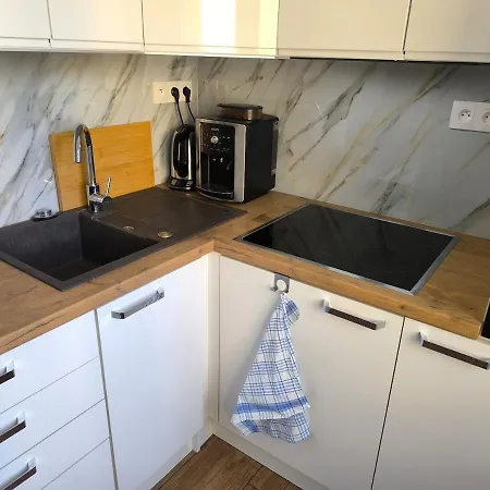 Moderny Bb - Trieda Snp דירה *